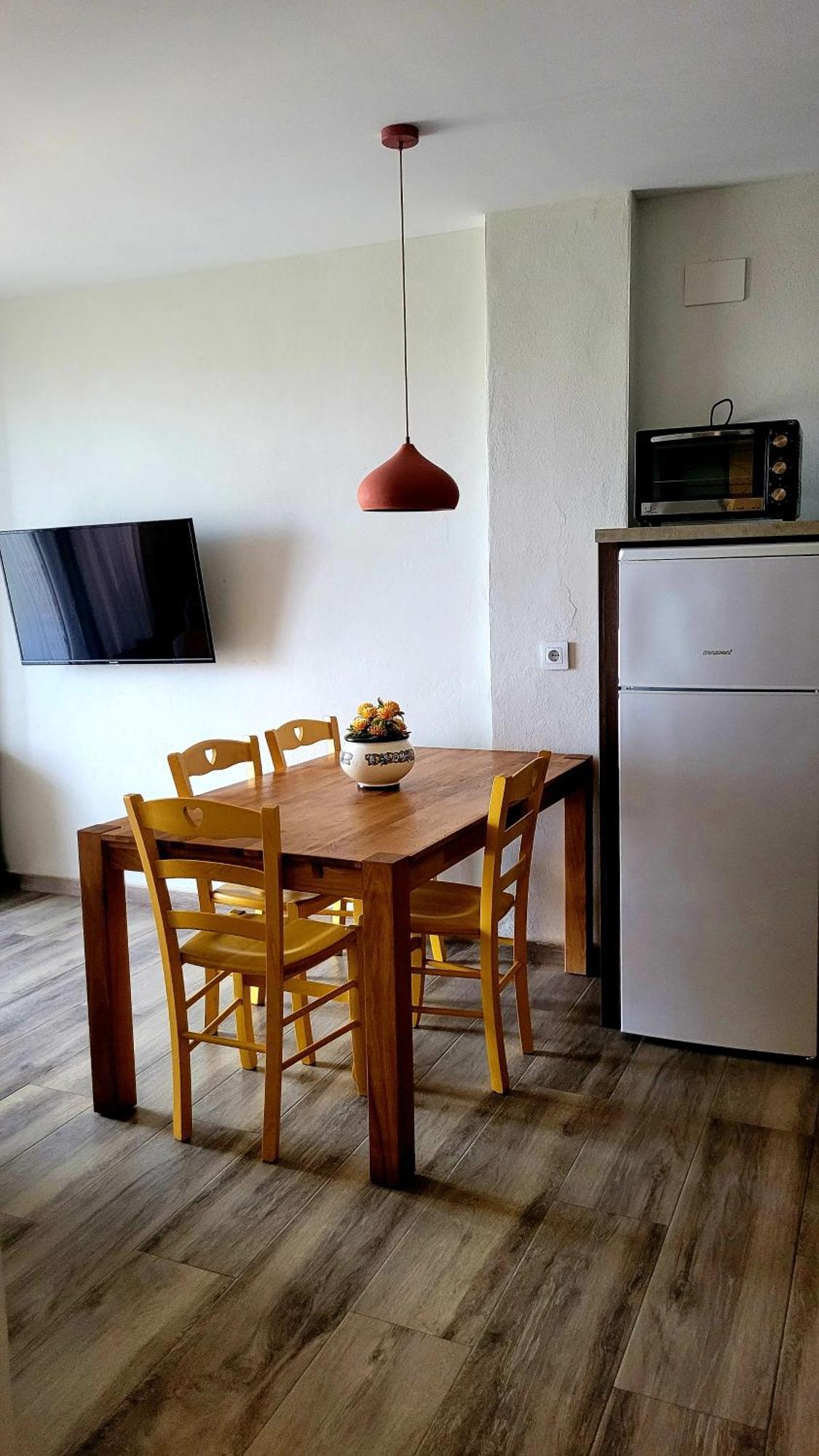 Casas Rurales Maribel - Complejo Moradas Del Cerro 1 - Suites Con Jacuzzi En Alcala Del Jucar Casas del Cerro Стая снимка